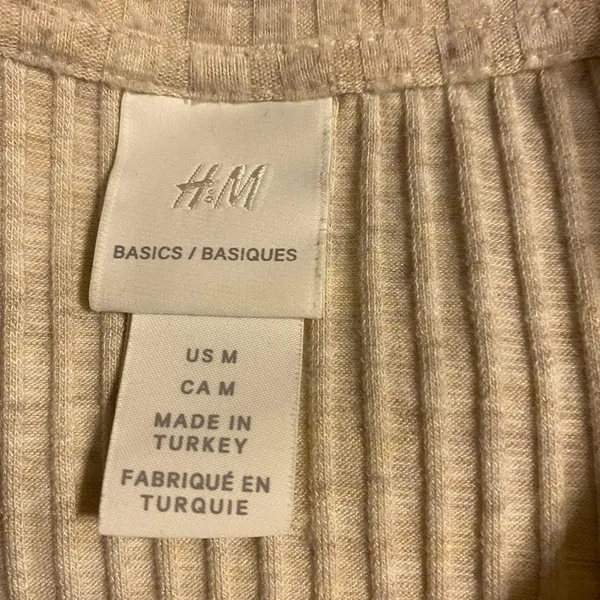 H&m ribbed cream tan long sleeve top 💜 - Image 4