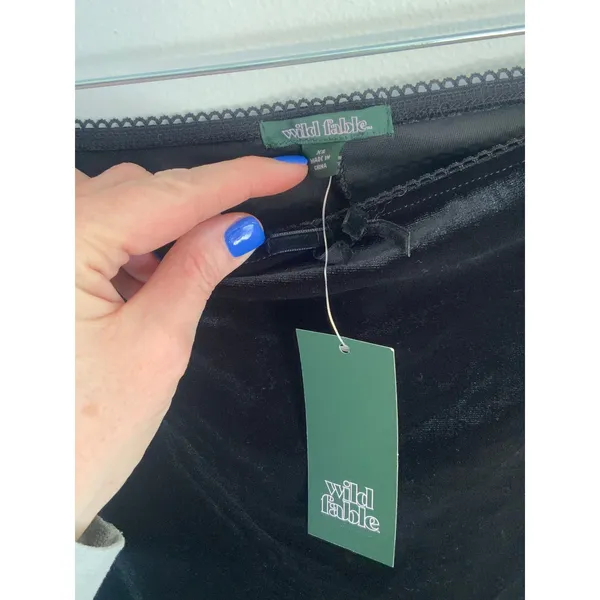 Wild Fable‎ black velvet maxi skirt NWT size XS - Image 2