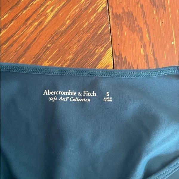 Abercrombie & Fitch Soft A&F Collection Long Sleeve V Neck Top Small Teal - Image 2