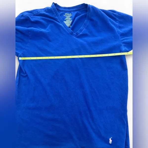 Ralph Lauren Blue V-Neck Polo Shirt with Pink Logo Classic Fit, Likely Women’s/Unisex Medium - Image 4
