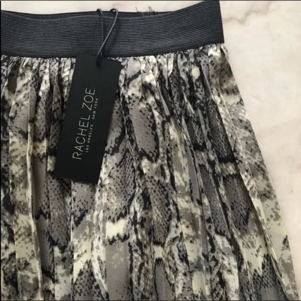 New Rachel Zoe Animal Print Pleated Skirt - Image 2