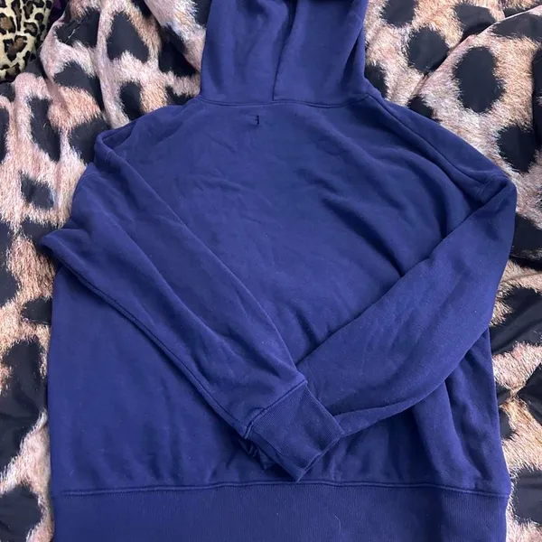 Wild-fable Women's Navy and Blue Hoodie - Image 4