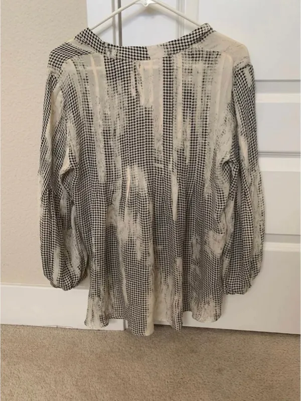 Unique Vintage 3 for $15! 100% Silk print blouse M - Image 2
