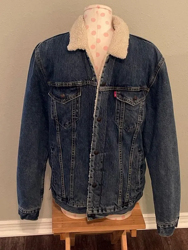 Levi's Women's Medium Wash 90s Sherpa Trucker Jacket Sz L - Image 8