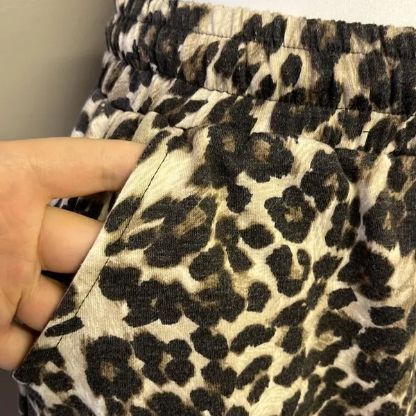 Prómesa Animal Print Lounge Shorts with Elastic Waistband and Pockets- Medium - Image 4
