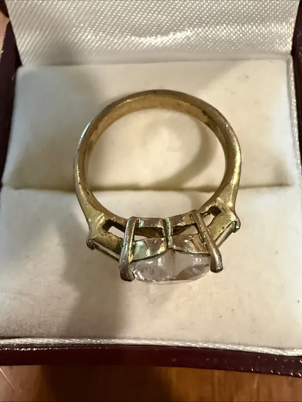 Vintage White Heart-Cut Crystal Ring - Women's Jewelry Size 5 - Image 6