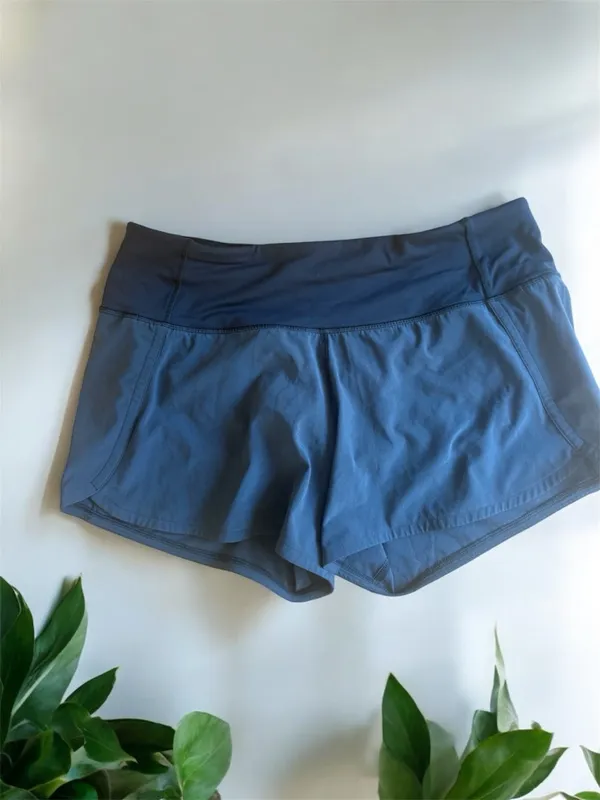 Lululemon Run Times Short II 4" Size 6 - Image 2