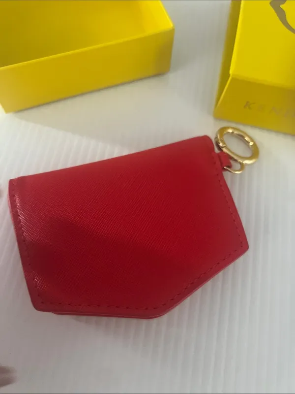Kendra Scott Red Leather Key & Card Holder with Gold Hardware - Image 3