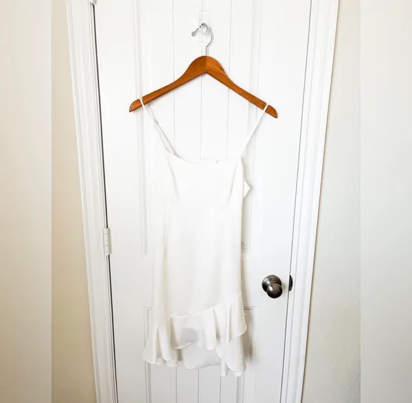Lovers and Friends Revolve Sweetie Dress White Size Medium - Image 4