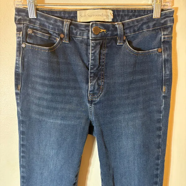 Soft Surroundings‎ Asymmetric Raw Hem Ankle Distressed Jeans Size 4 - Image 2