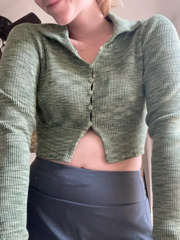 LA Hearts Crop Long Sleeve Top Green - Image 3