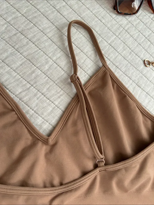 Skims tan soft smoothing seamless v neck bralette 2X - Image 4