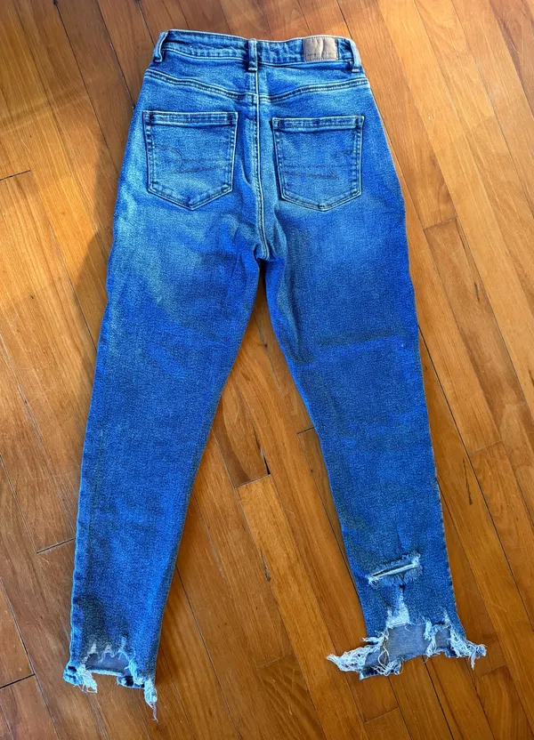 American Eagle Highest Rise Mom Jeans | Size 0R | Distressed Dark Wash Denim - Image 7