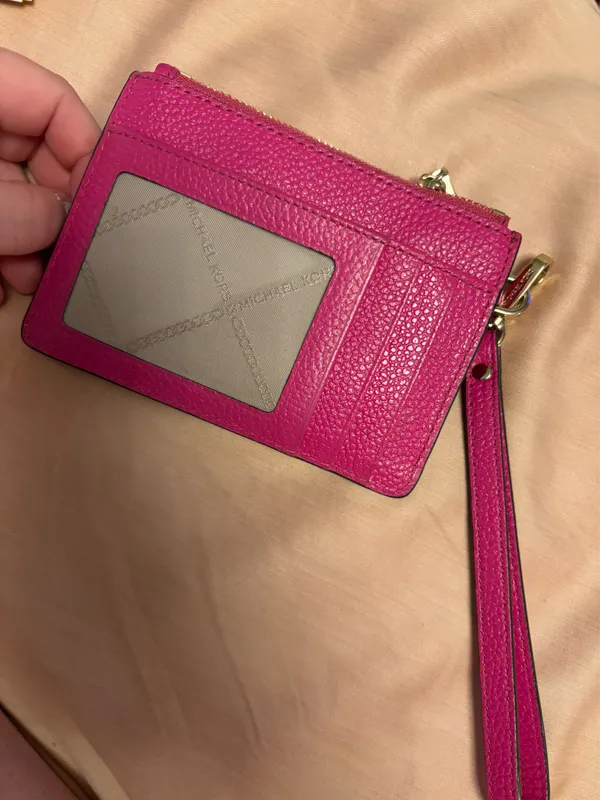 Michael Kors Wallet Wristlet - Image 3