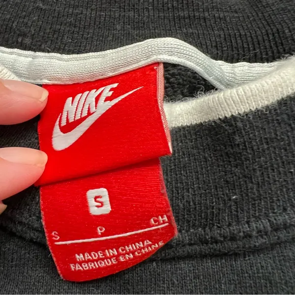Nike Sportswear Black Crewneck Sweatshirt Size Small - Image 3