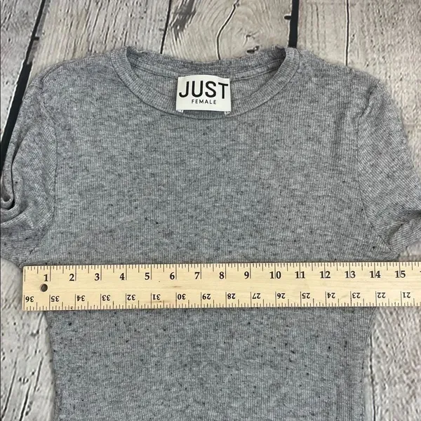 Just Female Heather Gray Long Sleeve Tee Wool Blend size Small - Image 12