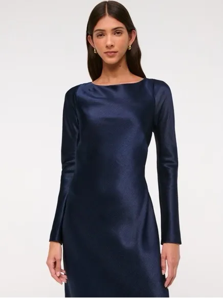 Abercrombie NWT Women's Long-Sleeve Cowl Back Maxi Dress - Image 5