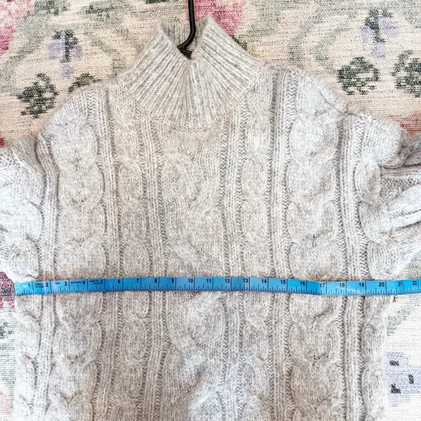 American Eagle Chunky Cable Knit Sweater XS Fisherman Heritage Thick Gray - Image 4