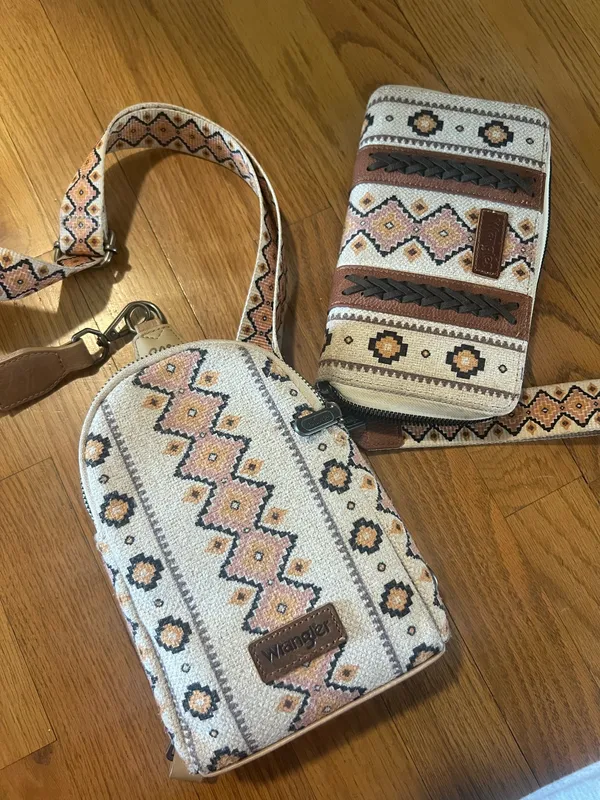 Matching Wrangler Wallet & Crossbody - Image 6