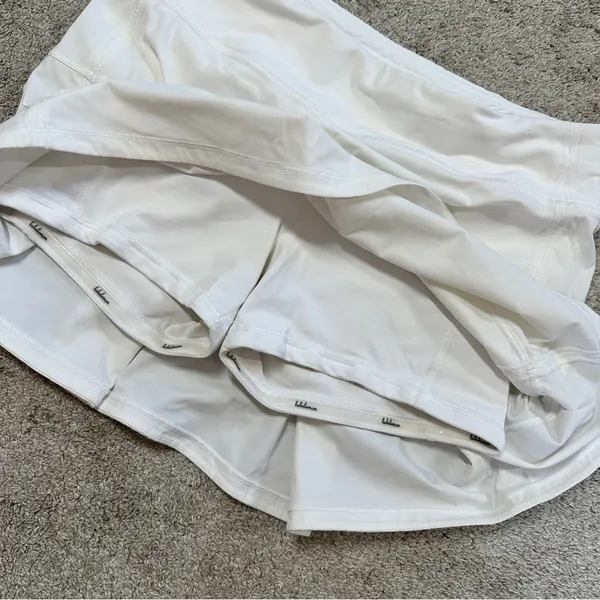Lululemon Women’s Pace Rival Skirt Skort 4-way Stretch 15" Golf Run in White 6 - Image 10
