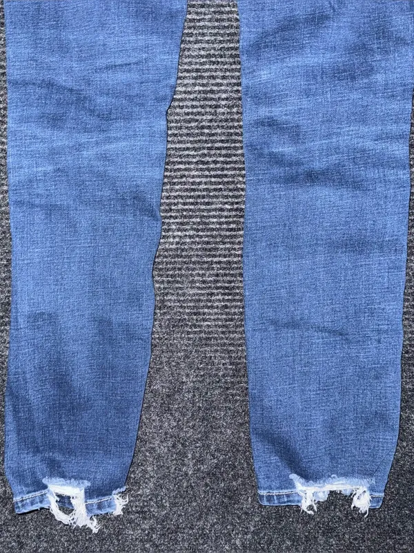 Buckle BKE Stella Slim Fit Low Rise Jeans Distressed Sz 26 x 27.5 AXB111A - Image 6