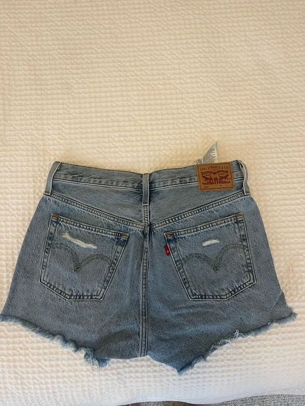 Levi’s Shorts 501 - Image 2