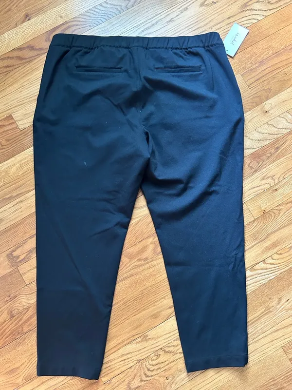 Isabel Maternity by Ingrid & Isabel Black Cropped Maternity Pants - Image 2