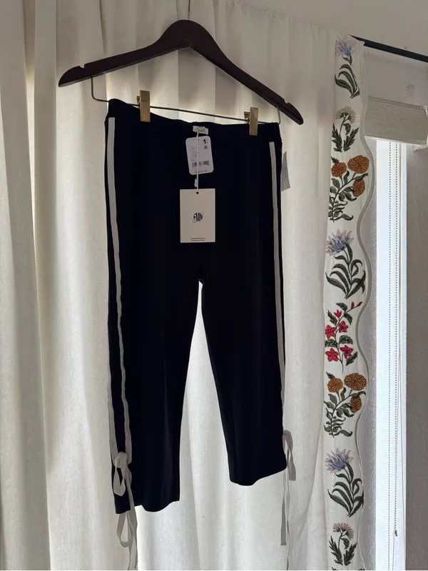 Free People Navy Capris with White Side Stripes - Image 6
