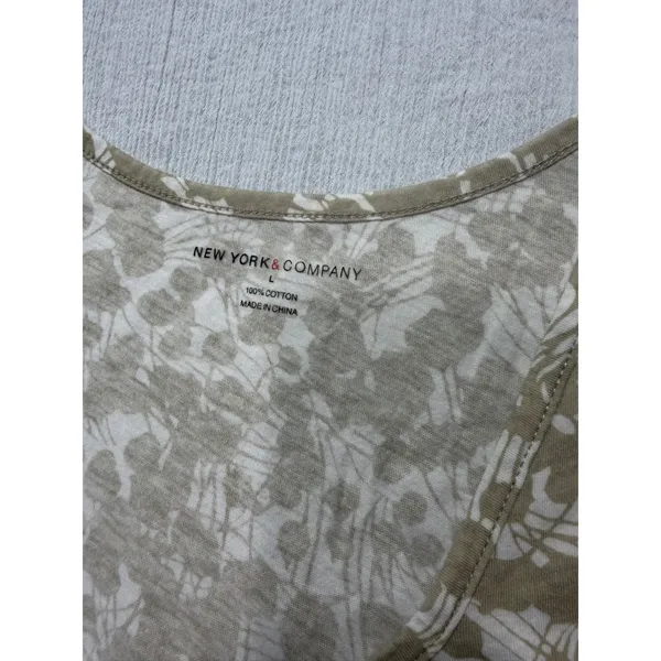 New York & Company Tan White Floral Smocked Cotton Tank Top Women L Sleeveless - Image 3