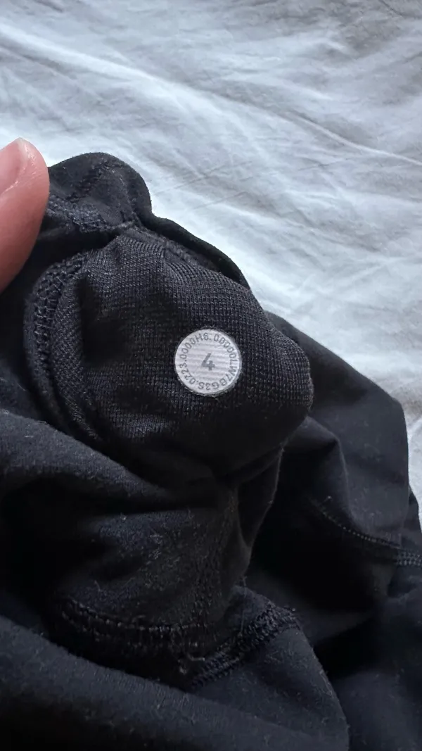 Lululemon Align Biker Shorts  - Image 4