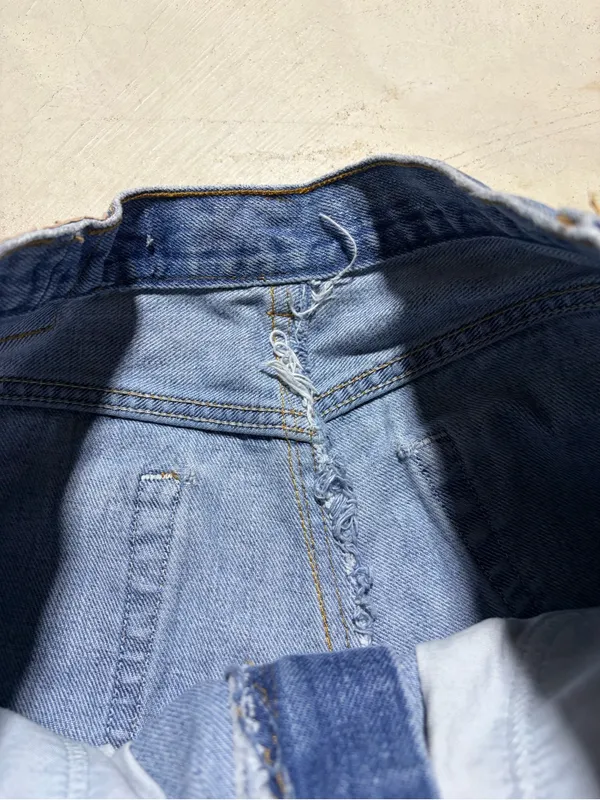 Levi’s Classic cut off Blue Denim Women's Shorts 28 - Image 7