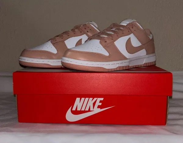 Nike Dunk Low Size: 7 - Image 2
