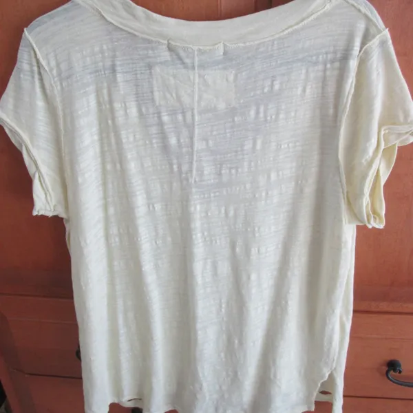 We The Free Oversized Distressed Top - Size Small - Image 5