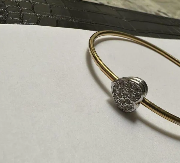 Monet Gold Tone Skinny Bangle Bracelet 7 3/4 Inch Silver Tone Rhinestone Heart - Image 9