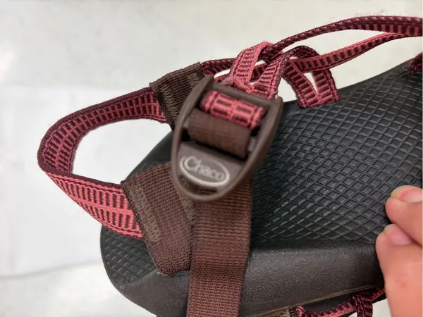 Chaco Vibran Zx/2 Classic Double Strap Toe Loop Sandals Marrón Size W8 - Image 2