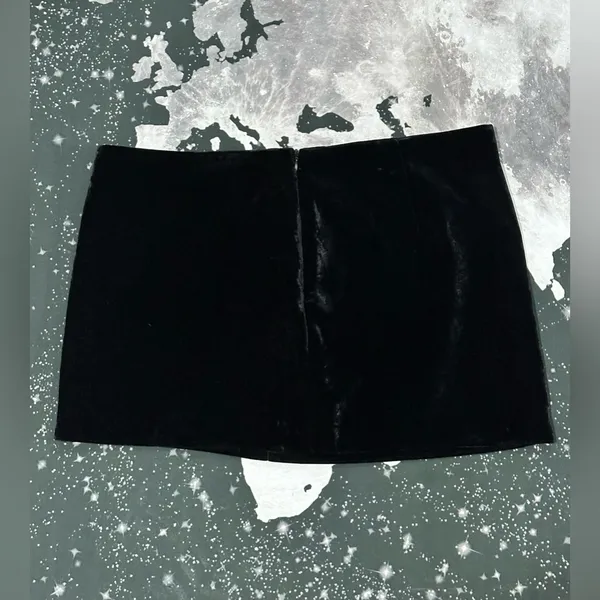 Zara Women’s Black Velvet Style Mini Skirt - Image 2