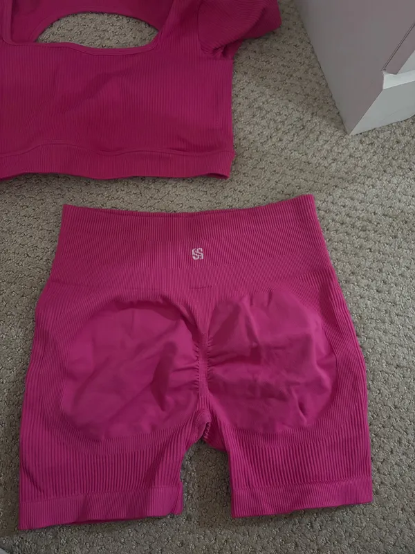 Amazon Suuksess workout set - Image 5
