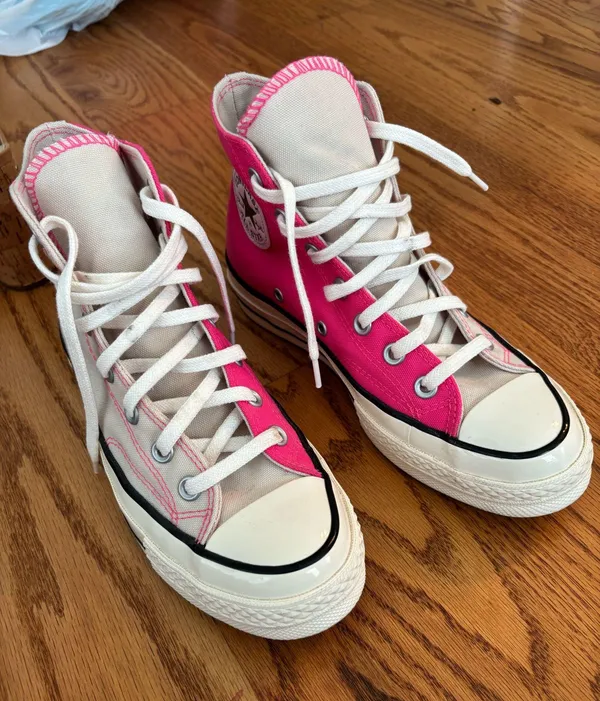 Converse All Star Chuck Taylor Two-Tone Women’s 7 Men’s 5 - Image 2