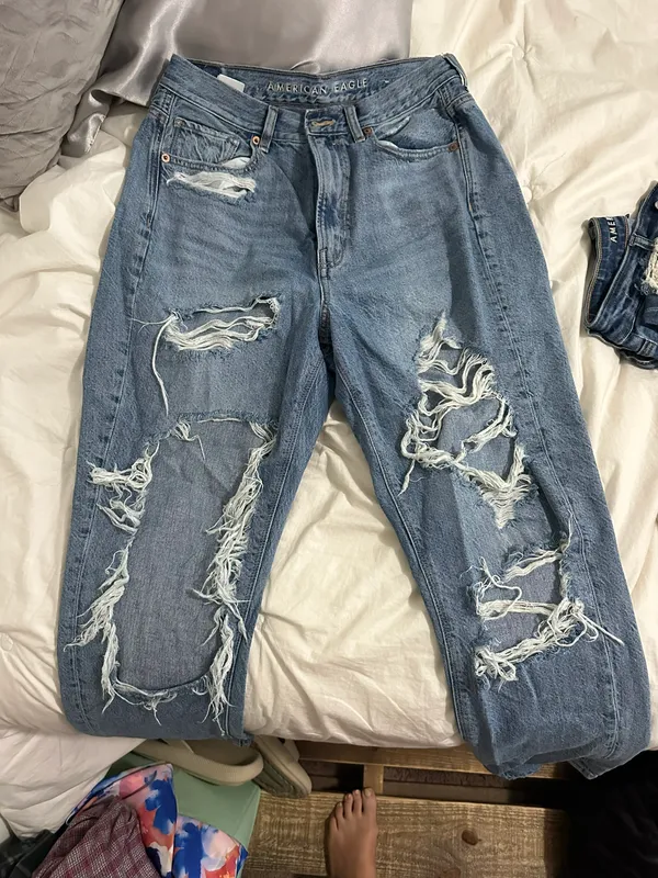 Mom Jeans - Image 2