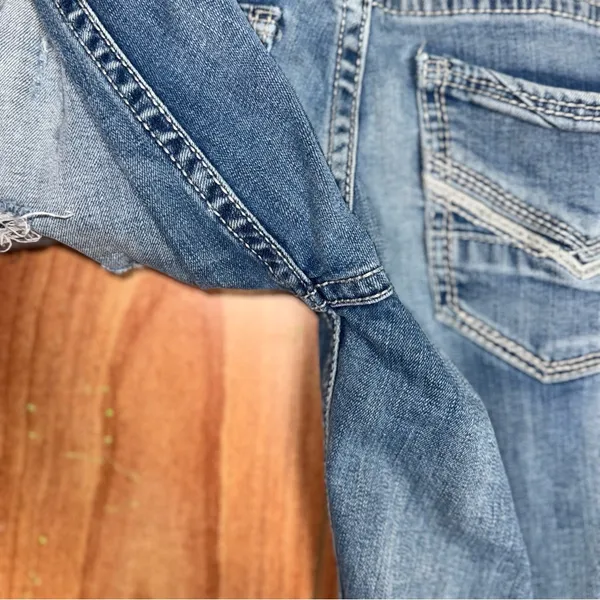 Woman’s‎ BKE Alec distressed blue jeans 28x30 pre-loved - Image 10
