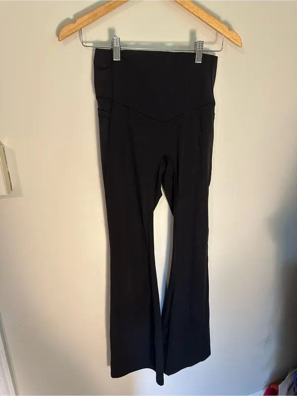 NWOT Halara UltraSculpt™ High Waisted Tummy Control Shaping Yoga Flare Leggings - Image 2