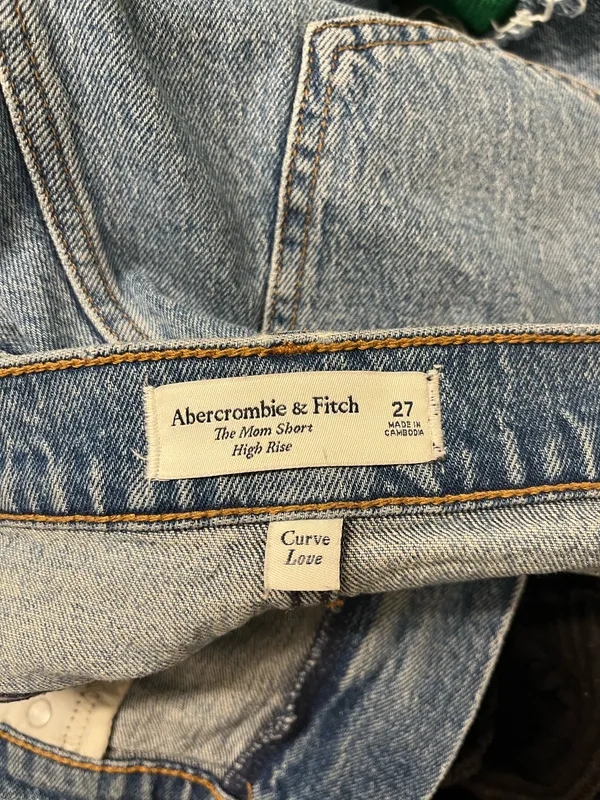 Abercrombie High-Rise Mom Shorts Curve Love - Image 4