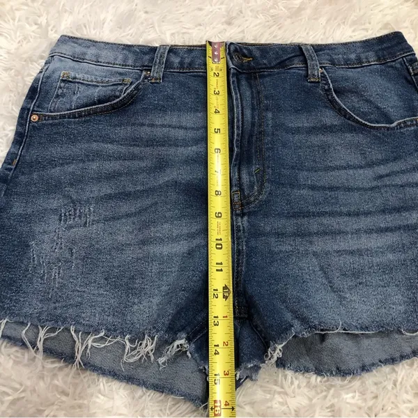 Wild Fable Highest Rise Mom Shorts‎ Distressed Raw Hem 16 - Image 8