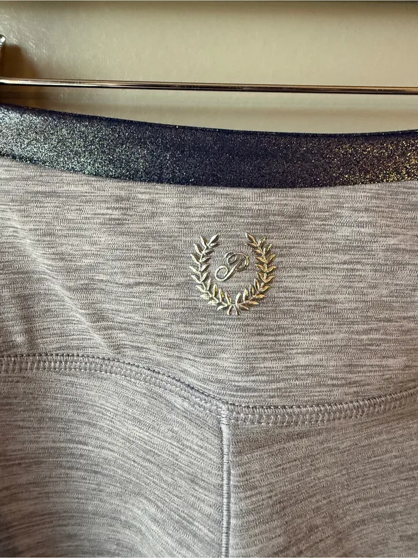 Victoria’s Secret PINK Gray High Waist Leggings Metallic Waistband Size Small - Image 4