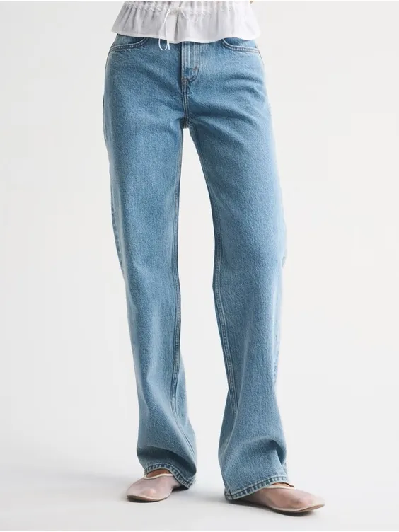 Abercrombie & Fitch High Rise 90s Relaxed Jean Size 28/6 - Image 2