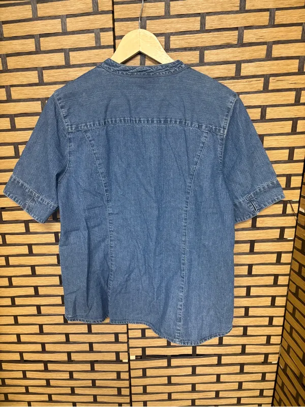 Faded glory denim snap front top size large - Image 2