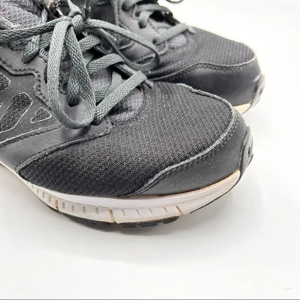 Nike Downshifter 6 Black Athletic Sneakers Shoes Sz 9 - Image 2