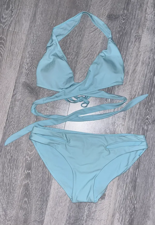 SheIn Light Blue Criss Cross Bikini - Image 4