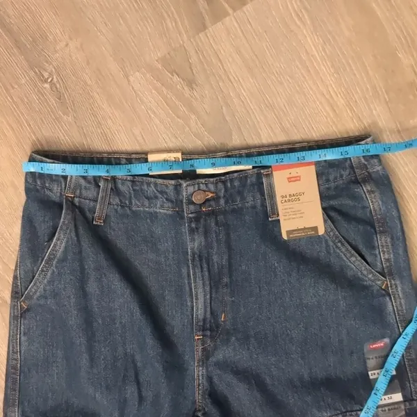 Levi's '94 cargo baggy jeans size 29x32 - Image 13