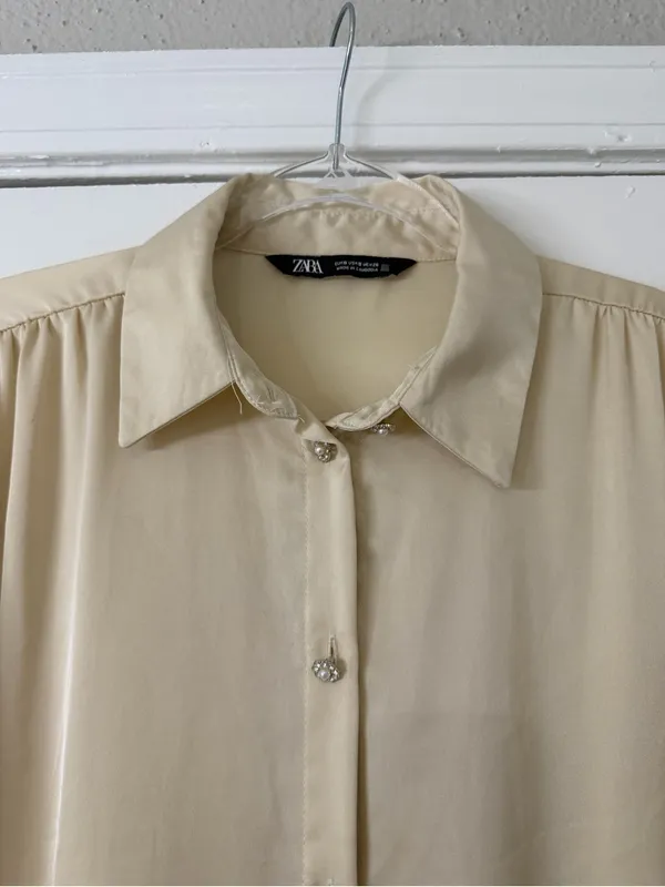 Zara Cream Pearl Button-Up Blouse Size Small Office Workwear Career Professional - Image 3